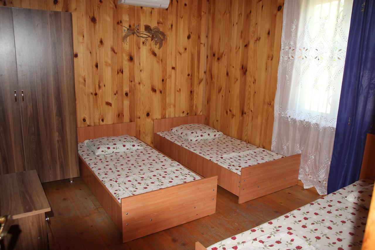 Wooden Cottage มาคินจอรี ภายนอก รูปภาพ