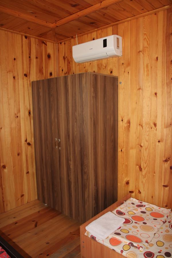 Wooden Cottage มาคินจอรี ภายนอก รูปภาพ