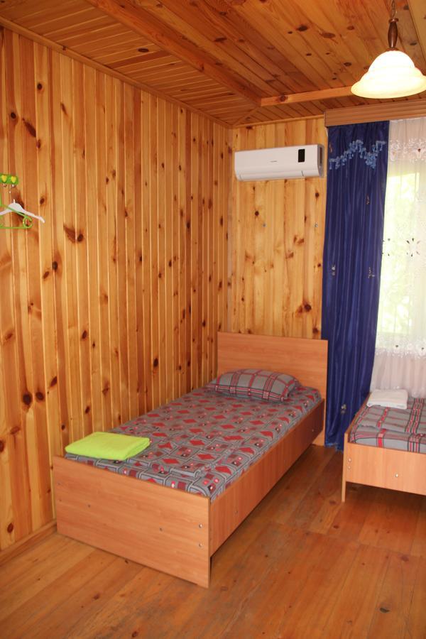 Wooden Cottage มาคินจอรี ภายนอก รูปภาพ